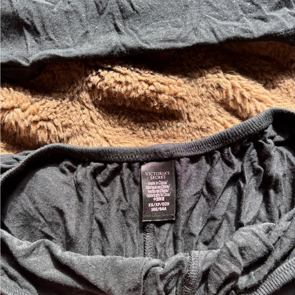 Victoria's Secret Black Lace Cami Set - Picture 2 of 3